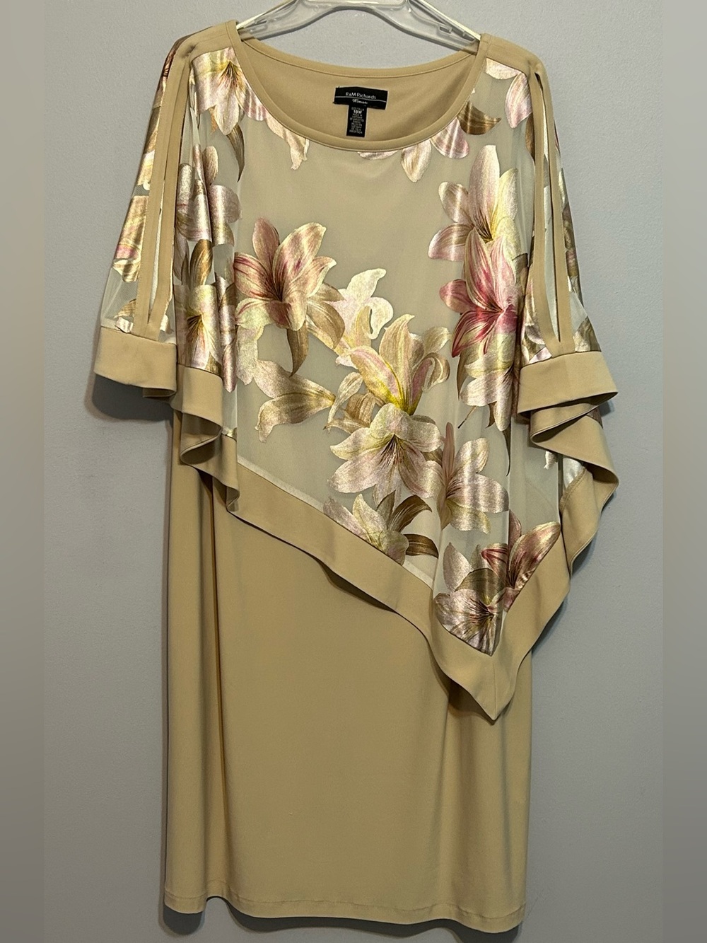 R&M Richard’s Woman Floral Print Dress
